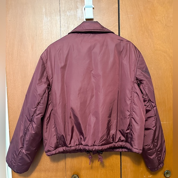 Aritzia TNA Short Coaches Jacket in Merlot Red - Picture 4 of 6